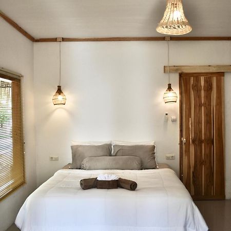 Ripbowl Guest House Селонг Беланак Екстериор снимка