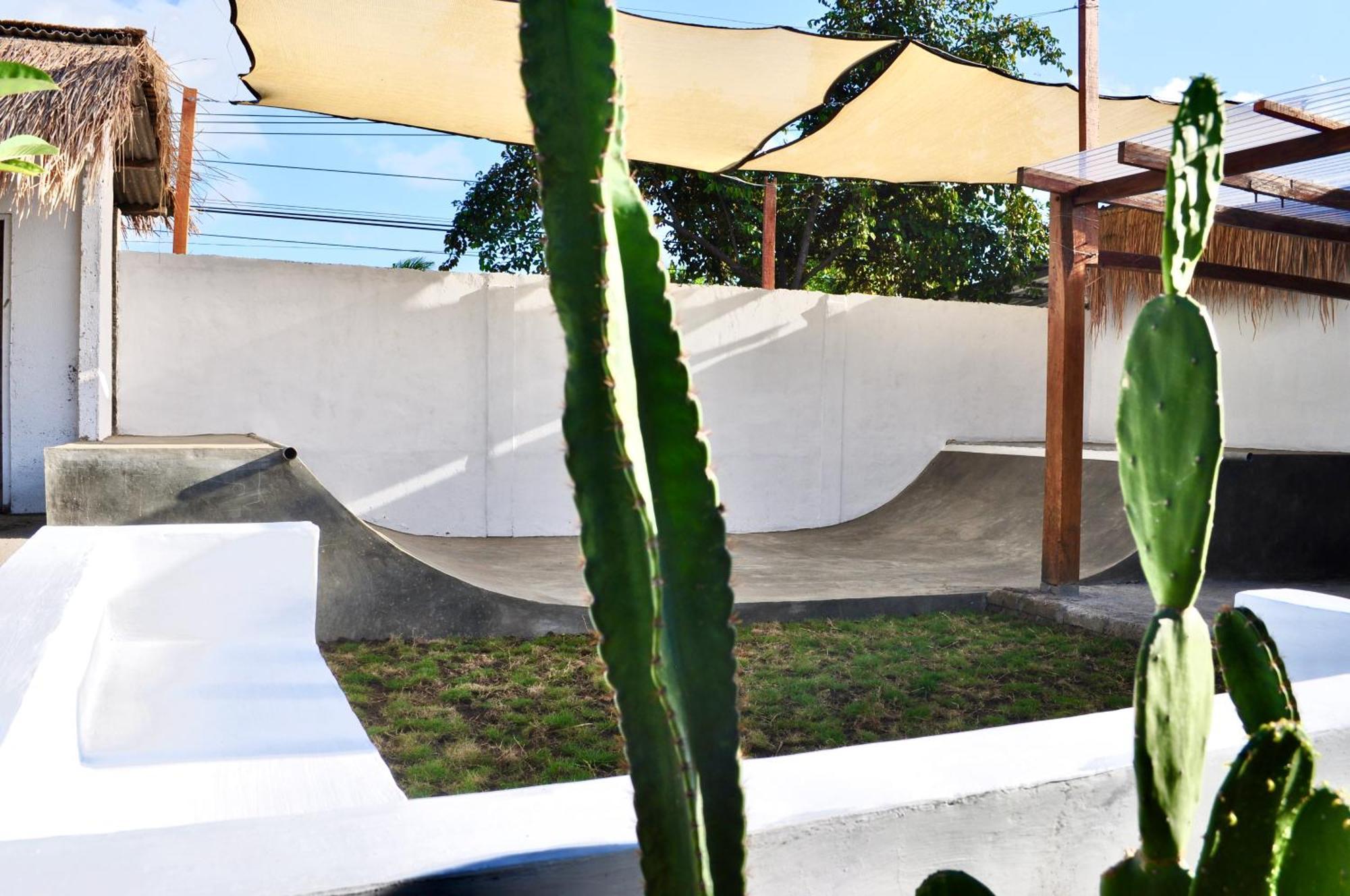 Ripbowl Guest House Селонг Беланак Екстериор снимка