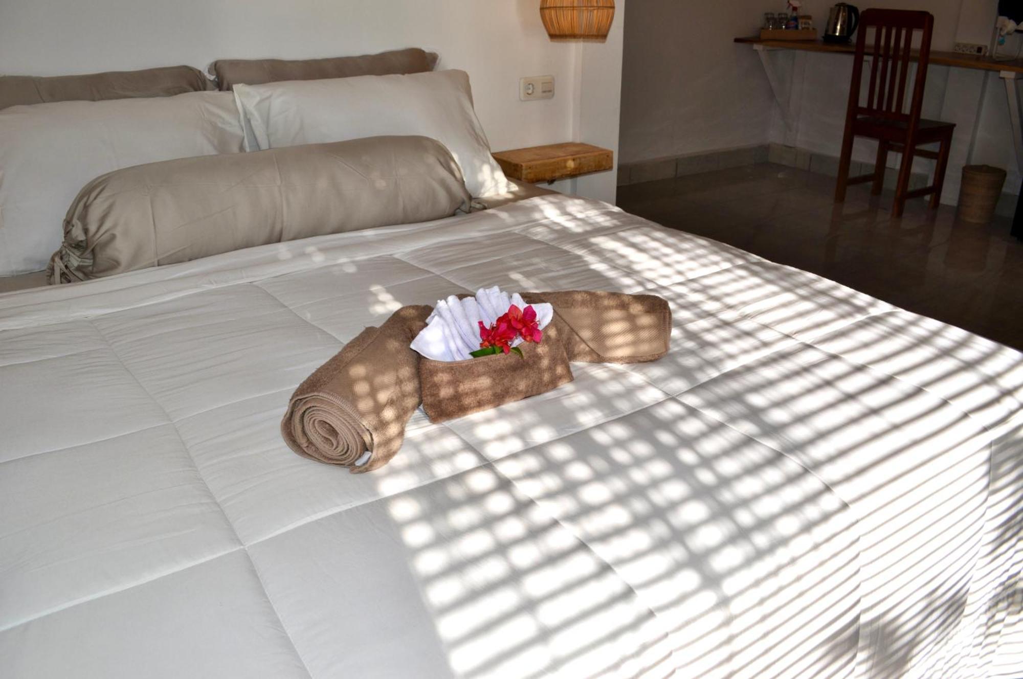 Ripbowl Guest House Селонг Беланак Екстериор снимка