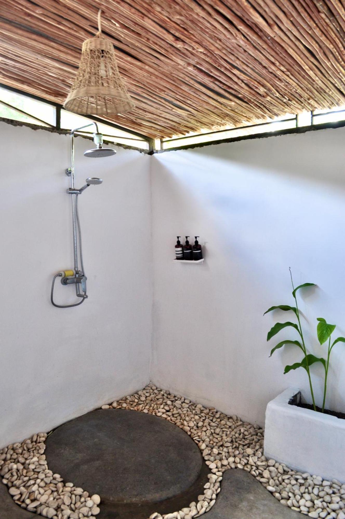 Ripbowl Guest House Селонг Беланак Екстериор снимка