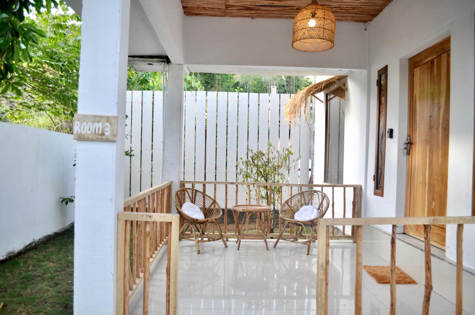 Ripbowl Guest House Селонг Беланак Екстериор снимка